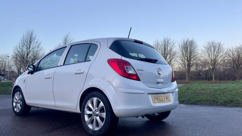 VAUXHALL CORSA